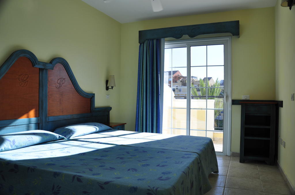 Apartamentos Granada Park Playa de las Americas  Pokoj fotografie